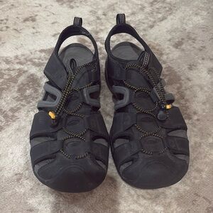 Keen Men’s sandals